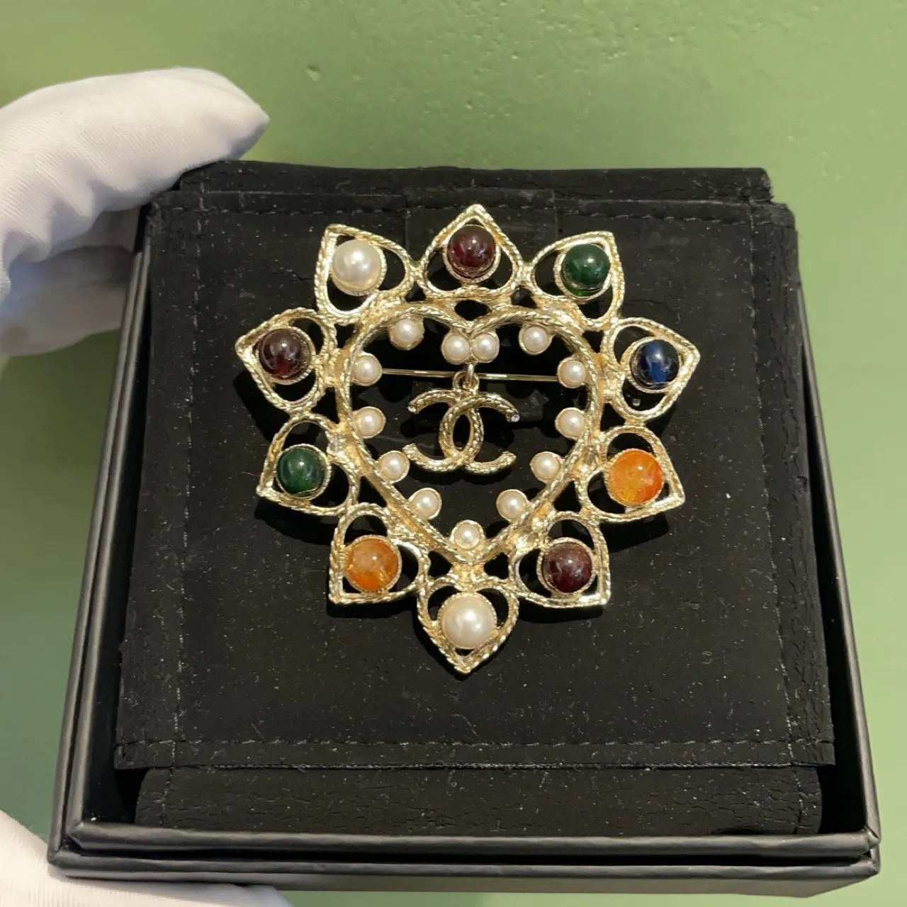 二手彩色珠子胸针